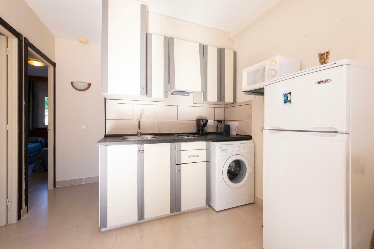 Apartamento En Cala'N Bosch - Cap D'Artrutx Apartment Bagian luar foto
